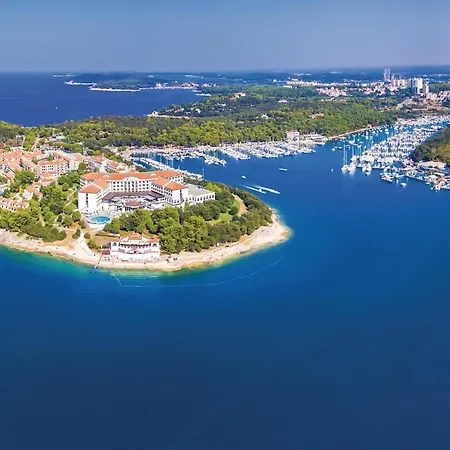 Gorgeous In * Pula