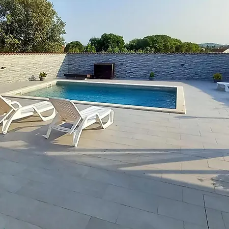 Semesterbostad In With Outdoor Swimming Pool *