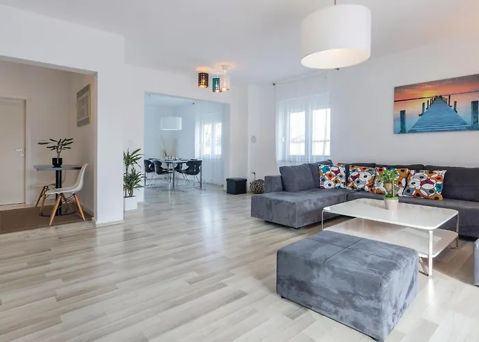 Holiday home Stunning In Pula