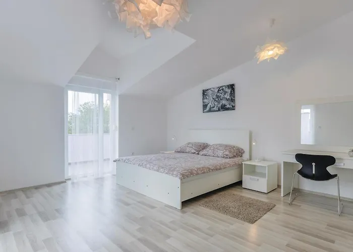 Stunning In * بولا